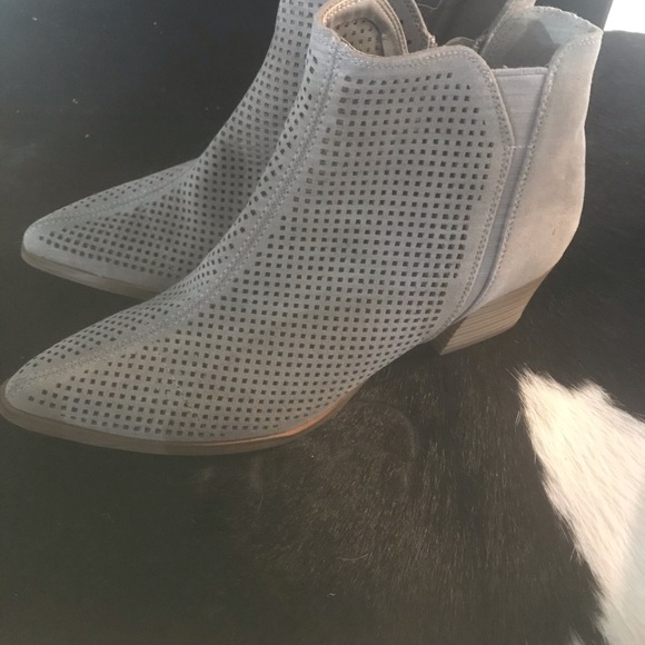 Grey Booties -NEW - Picture 4 of 7